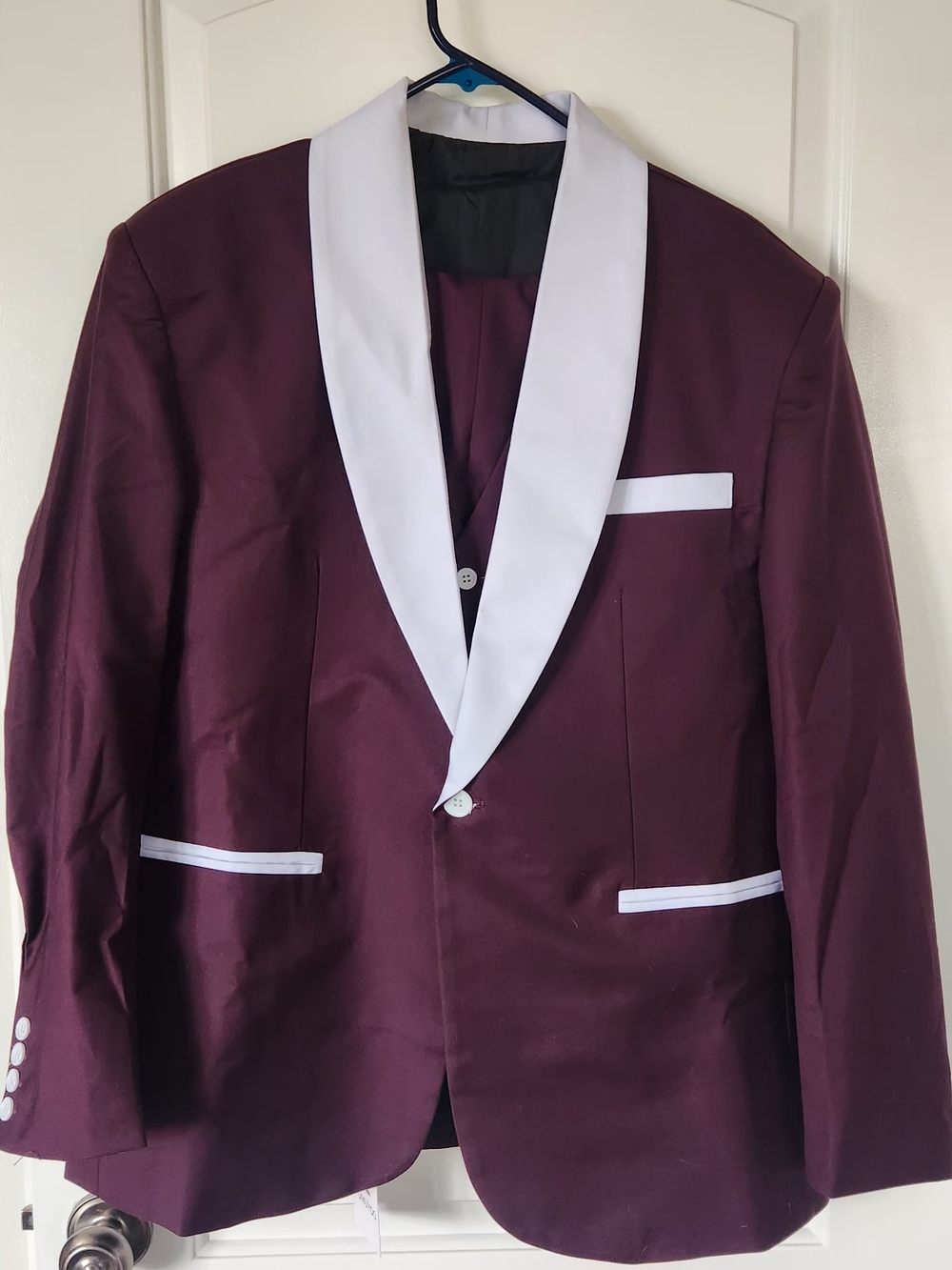 Men's Shawl Lapel Burgundy Blazer with White Trim